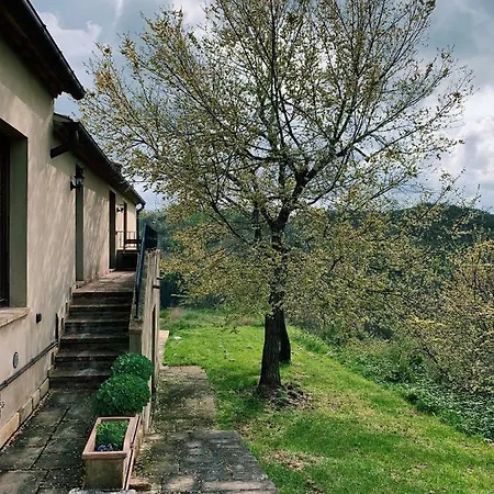 Il Casale Nel Tufo * أوربينو