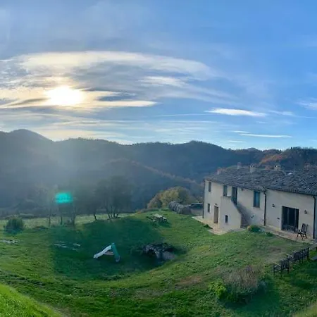 شقة Il Casale Nel Tufo أوربينو